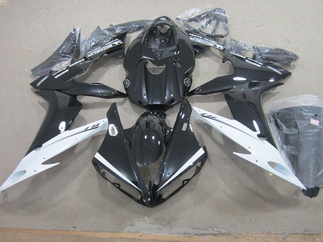 R1 04-06 Motorrad Verkleidungen - Schwarz Weiß R1 04-06 Motorrad Verkleidungen - Schwarz Weiß