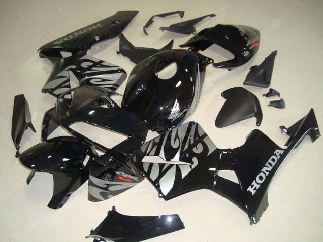 CBR 600 RR 05-06 Motorrad Verkleidungen - Schwarze Weiße Flamme CBR 600 RR 05-06 Motorrad Verkleidungen - Schwarze Weiße Flamme