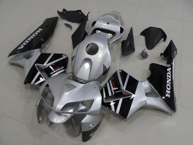 CBR 600 RR 05-06 Motorrad Verkleidungen - Silber Grau CBR 600 RR 05-06 Motorrad Verkleidungen - Silber Grau