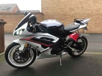 Zum Glück habe ich die richtige Entscheidung getroffen, die Qualität hat mich beeindruckt. Für diesen Preis kann man buchstäblich nichts Besseres finden. Ein zufriedener Kunde :)